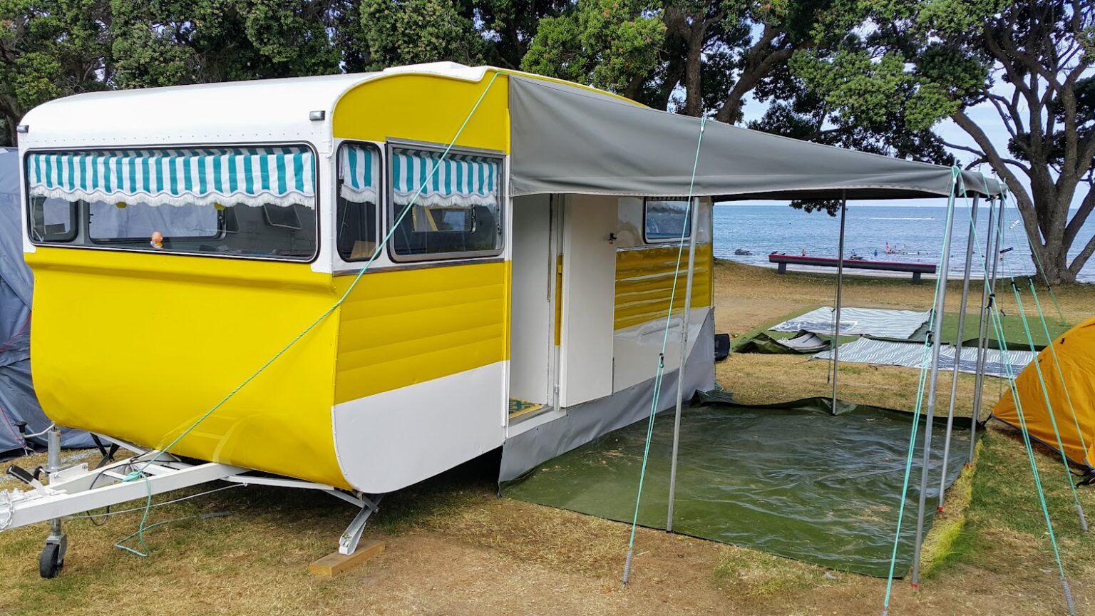 NZ Retro Caravan Awning Guide Zorruno